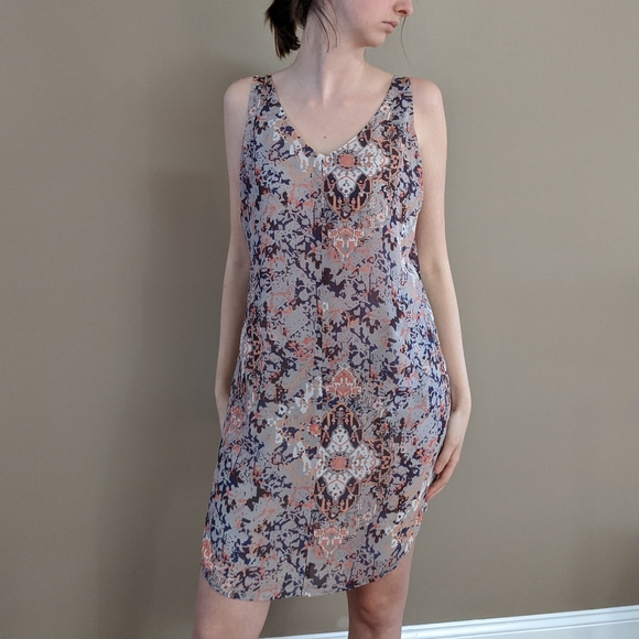 EUC CAbi M Gray Print Sleeveless Fresco Slip Dress - Picture 6 of 8